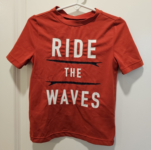 4t Red Old Navy "RIDE THE WAVES" rashguard swimshirt Vacation Spring Break beach - Picture 6 of 14